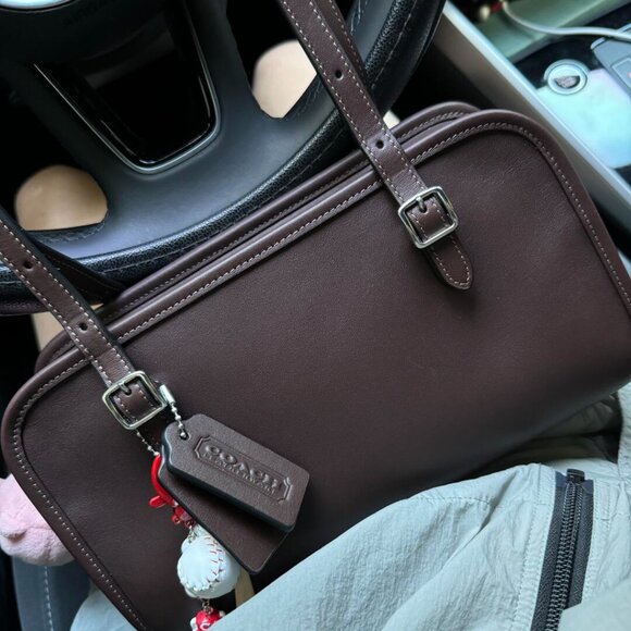 COACH Swing Bag in Maple - NWT, Zip Elegance - Picture 3 of 4